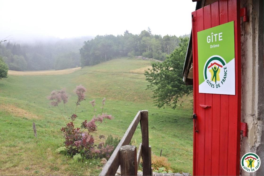 Gite Bard Des Ours Saint-Martin-en-Vercors Exterior photo
